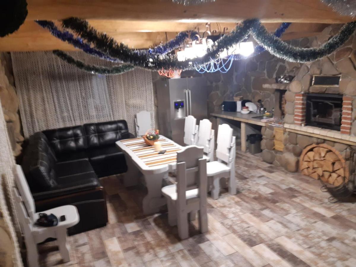 Guest House Dikiy Zrub Vorokhta Esterno foto